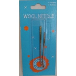 Bentnose wool needle x2