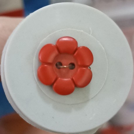 S 6 pettal flower - red